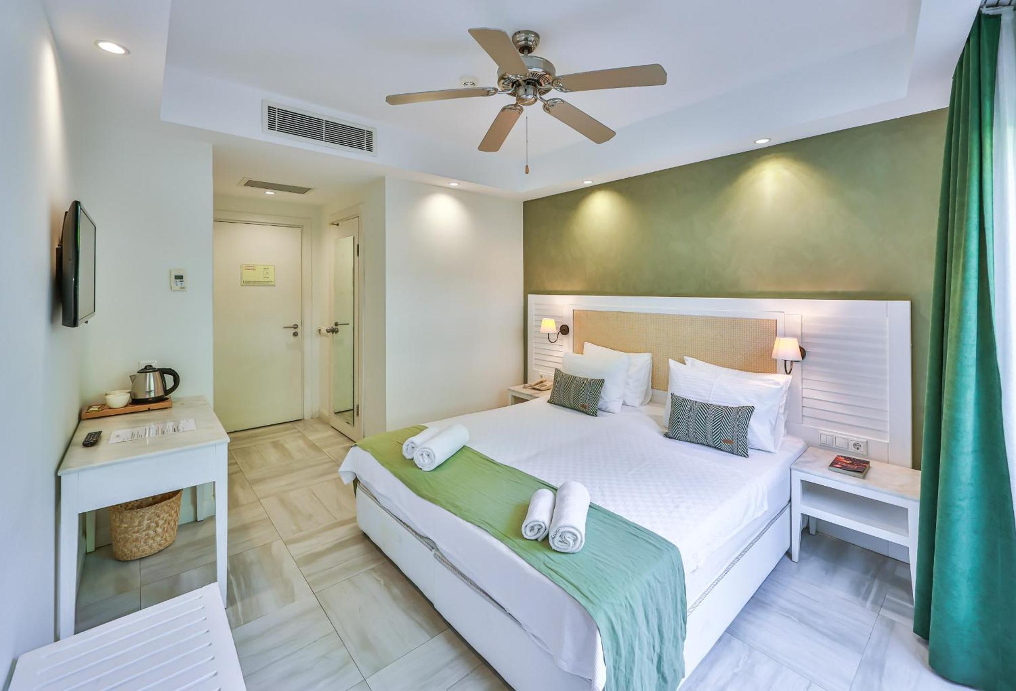 Livia Hotel Kas Bagian luar foto