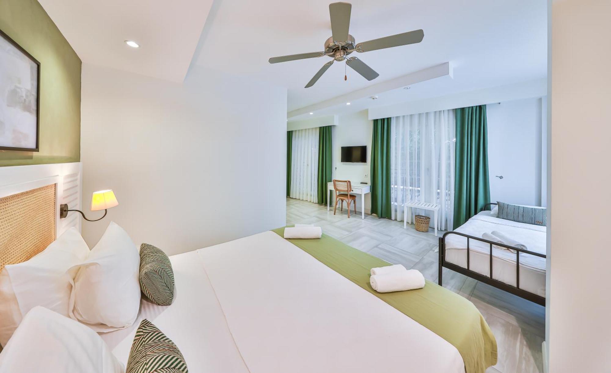 Livia Hotel Kas Bagian luar foto